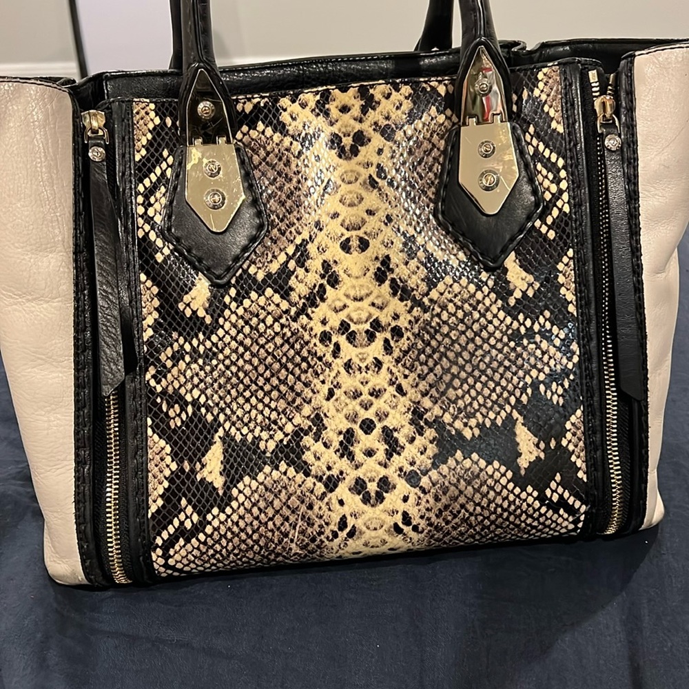Henri bendel snake skin bag - Picture 7 of 11
